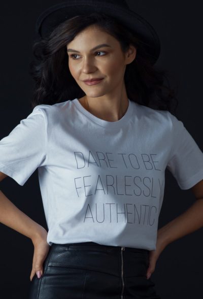 Tricou alb Fearlessly authentic